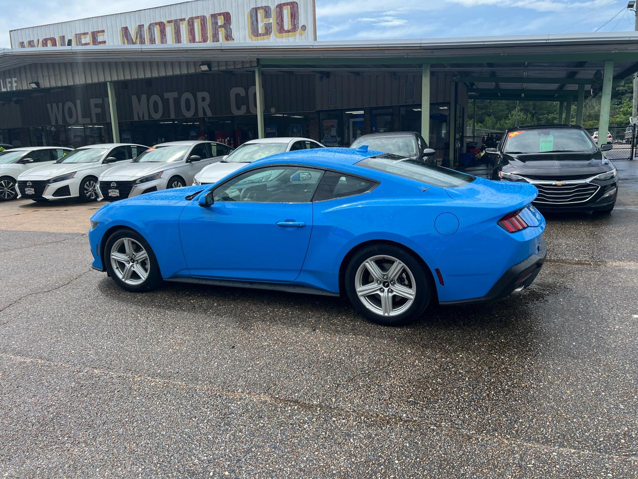 Ford Mustang EcoBoost Fastback 2026