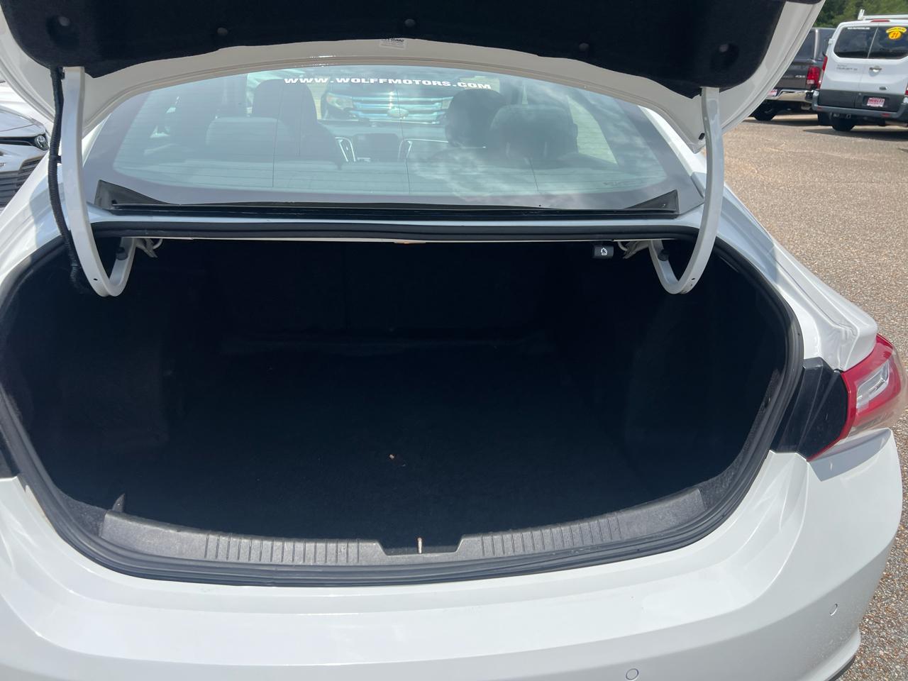 Chevrolet Malibu 4dr Sdn LT 2022