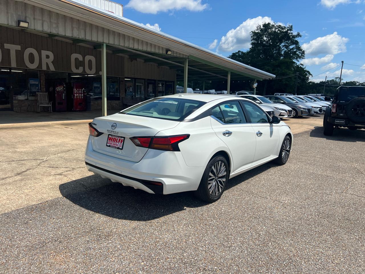 Nissan Altima SV FWD 2025