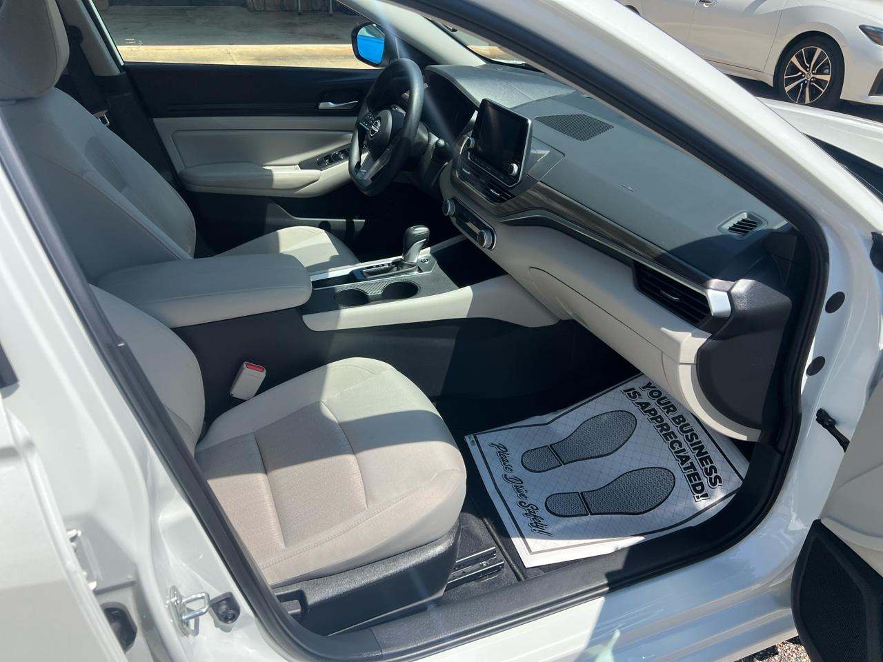 Nissan Altima SV FWD 2025
