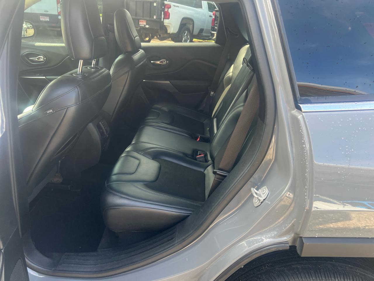 Jeep Cherokee Latitude Plus FWD 2020
