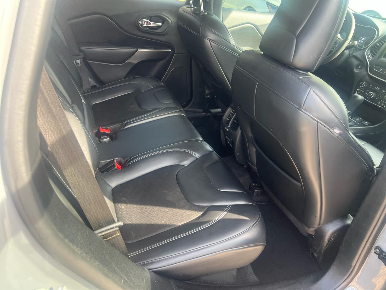 Jeep Cherokee Latitude Plus FWD 2020