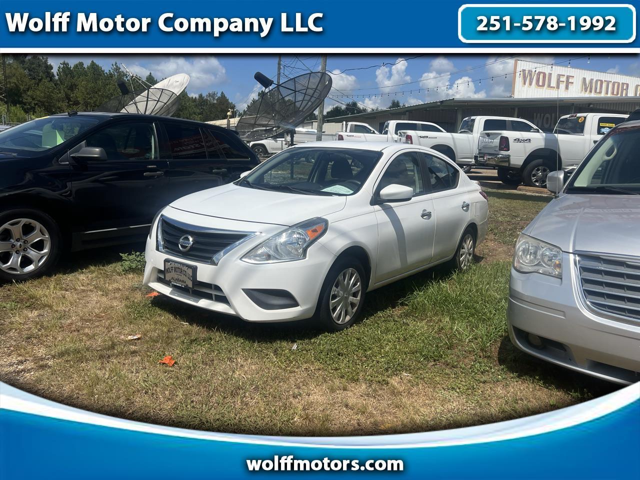Nissan Versa Sedan SV CVT 2017