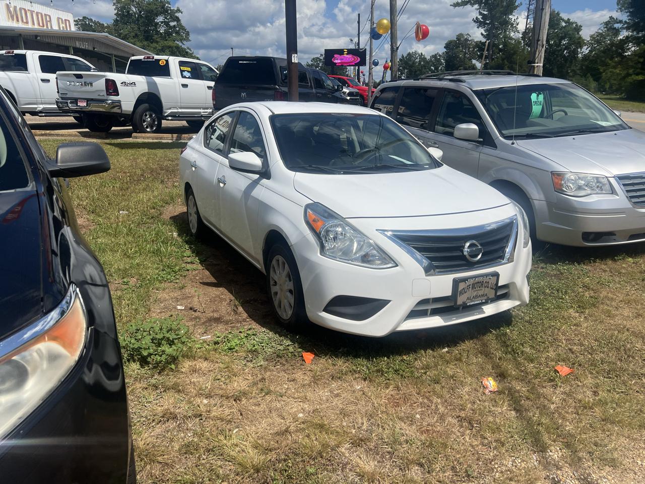 Nissan Versa Sedan SV CVT 2017