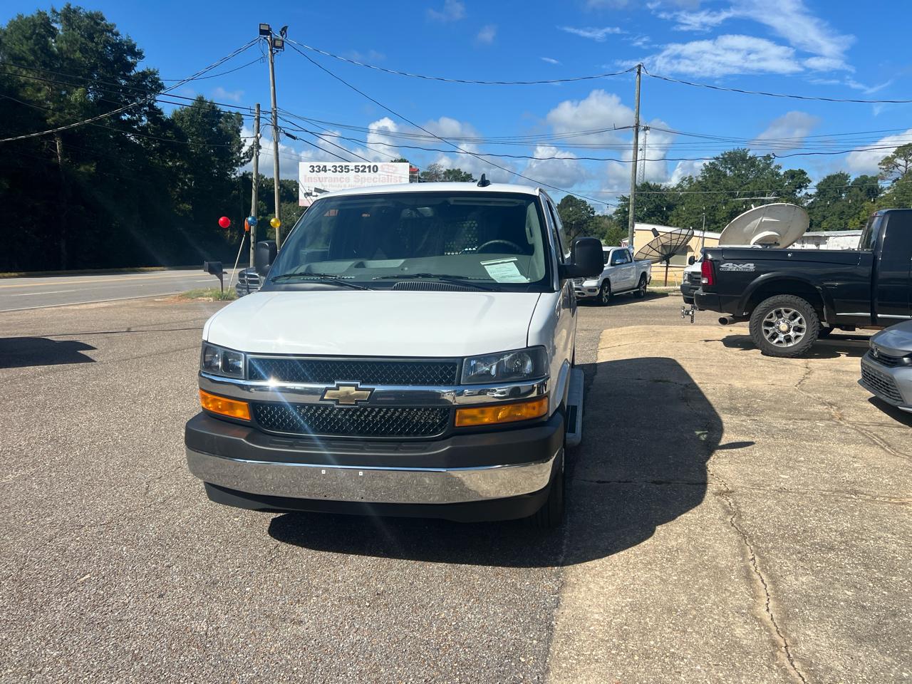 Chevrolet Express Cargo Van RWD 2500 135" 2025