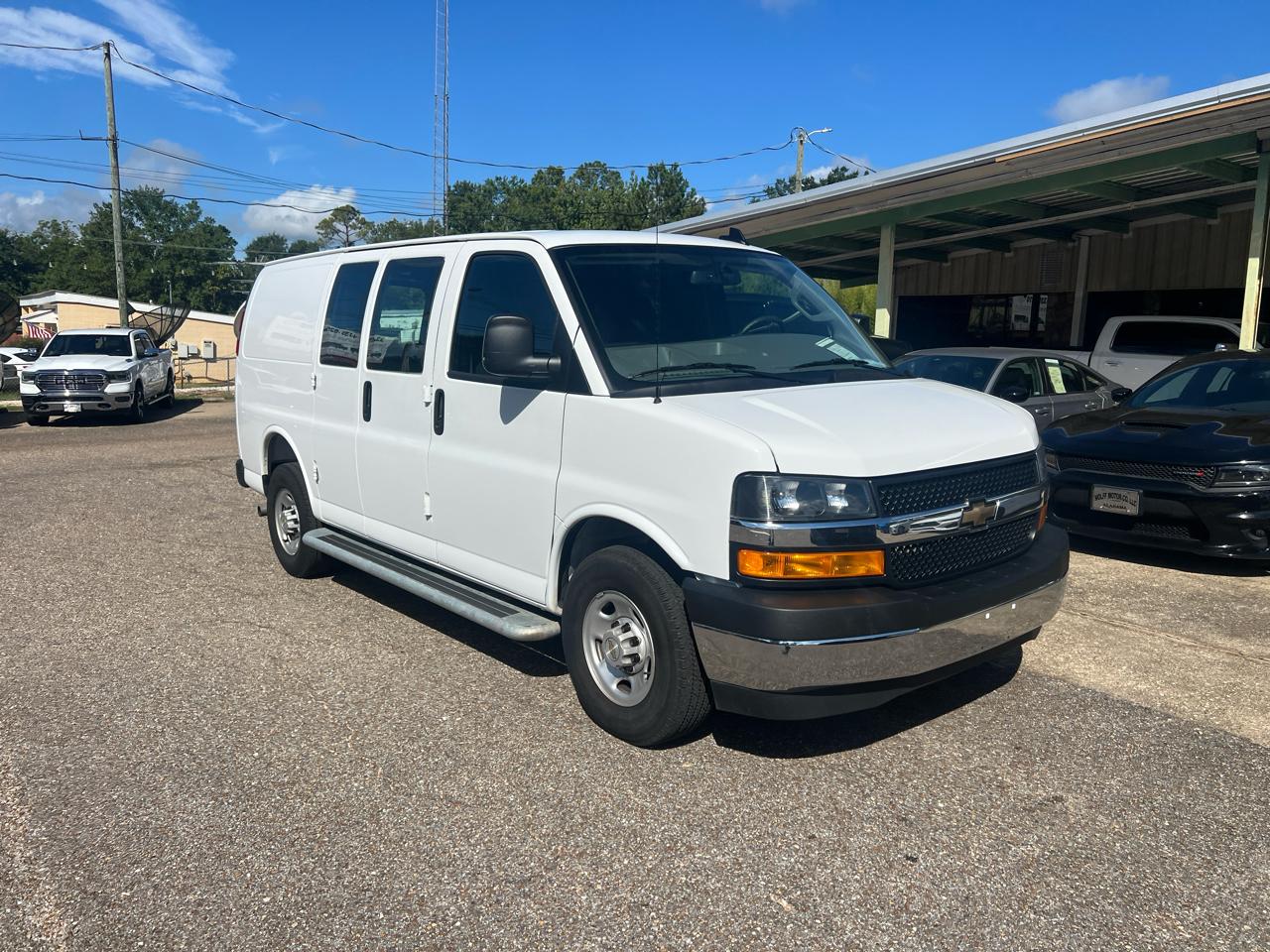 Chevrolet Express Cargo Van RWD 2500 135" 2025