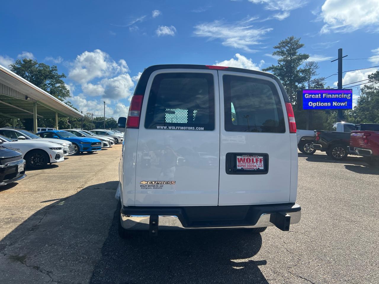 Chevrolet Express Cargo Van RWD 2500 135" 2025