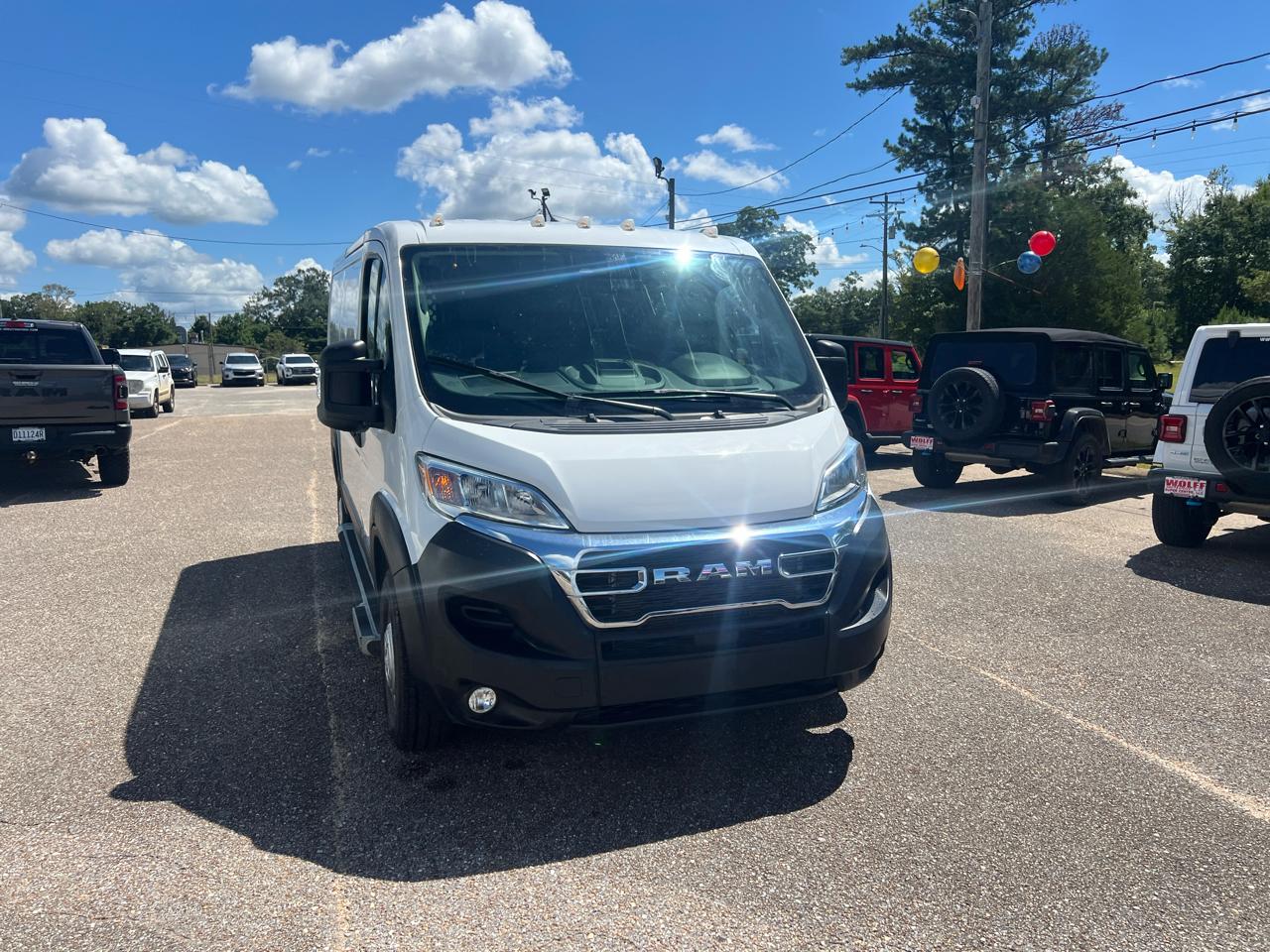 RAM ProMaster Cargo Van Tradesman 2500 Low Roof 136" WB w/Pass Seat 2025