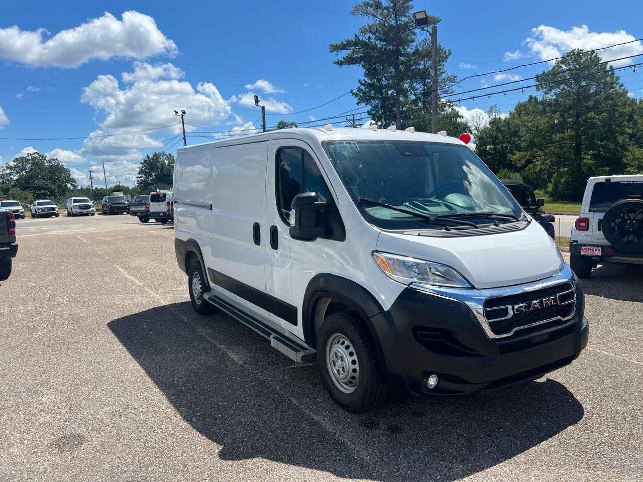 RAM ProMaster Cargo Van Tradesman 2500 Low Roof 136" WB w/Pass Seat 2025