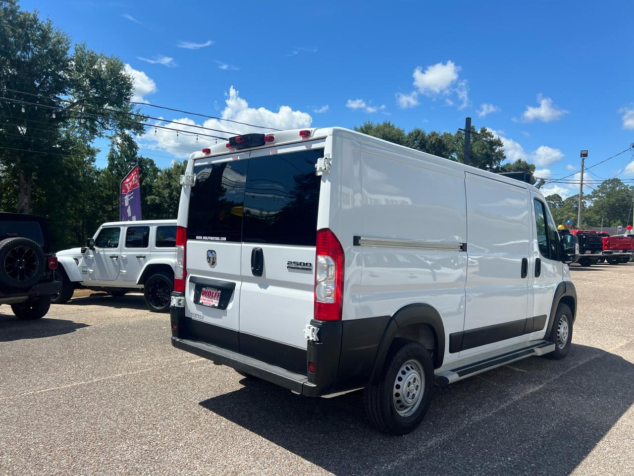RAM ProMaster Cargo Van Tradesman 2500 Low Roof 136" WB w/Pass Seat 2025