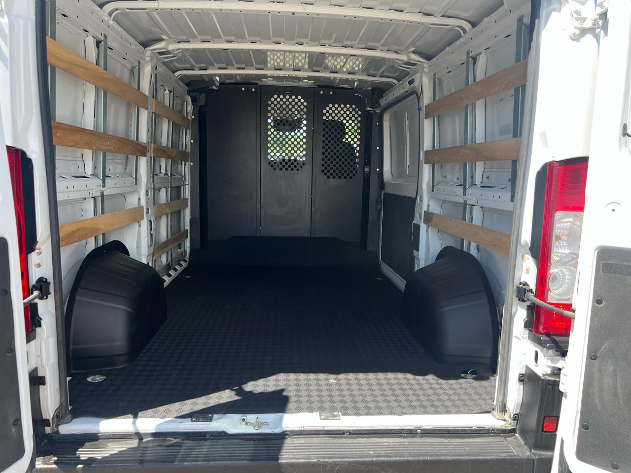 RAM ProMaster Cargo Van Tradesman 2500 Low Roof 136" WB w/Pass Seat 2025