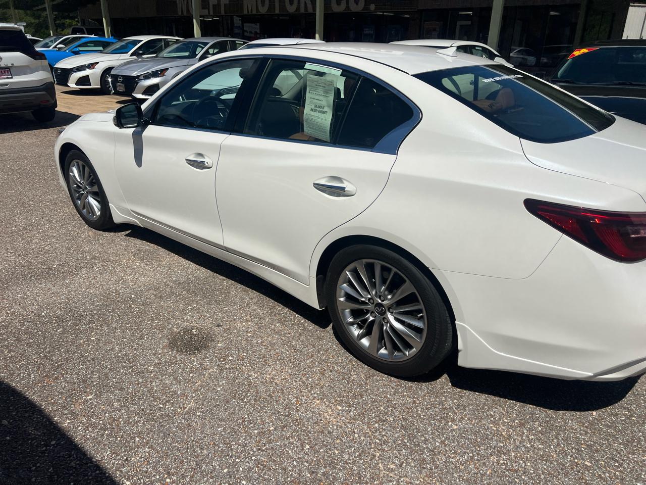 Infiniti Q50 LUXE RWD 2023
