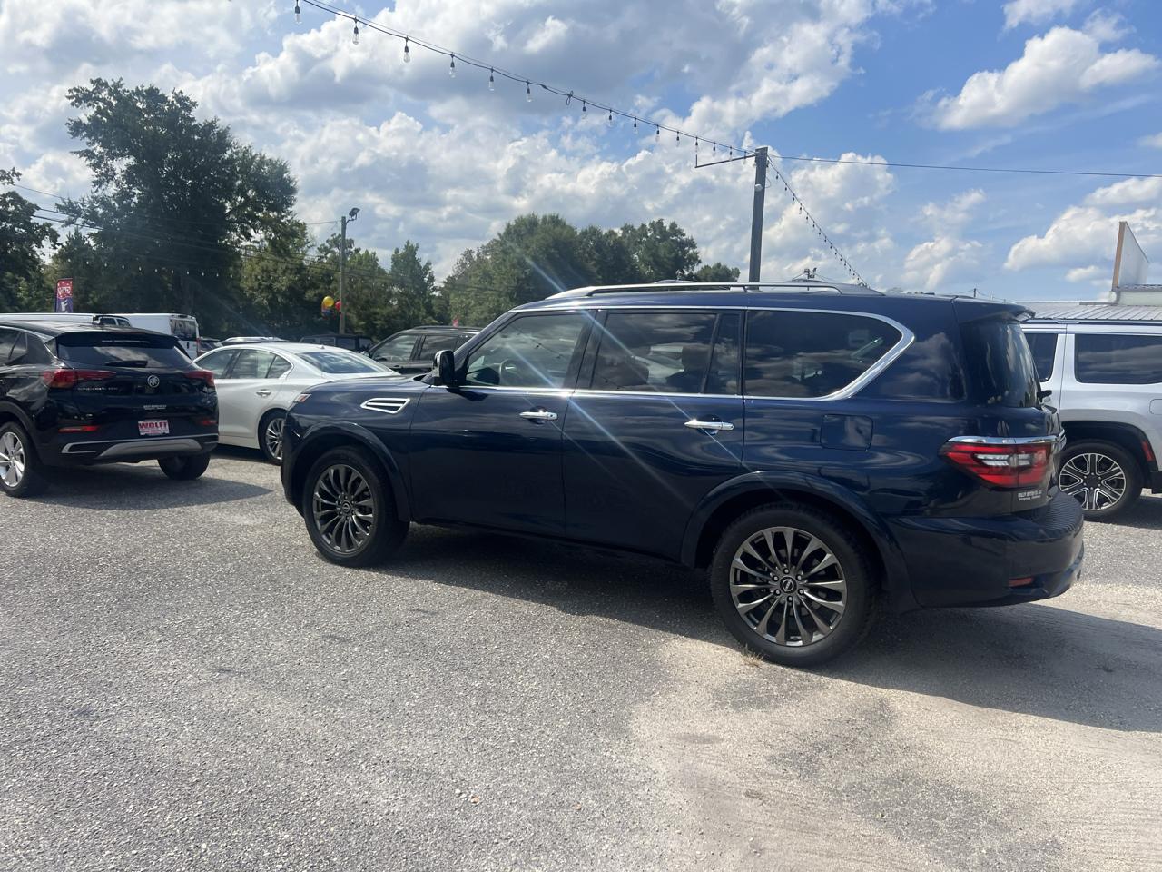 Nissan Armada 4x4 Platinum 2023