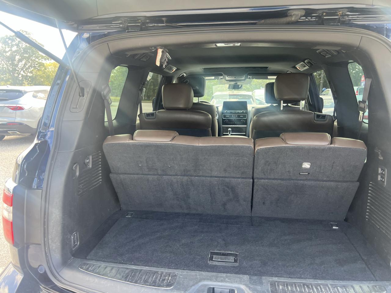 Nissan Armada 4x4 Platinum 2023