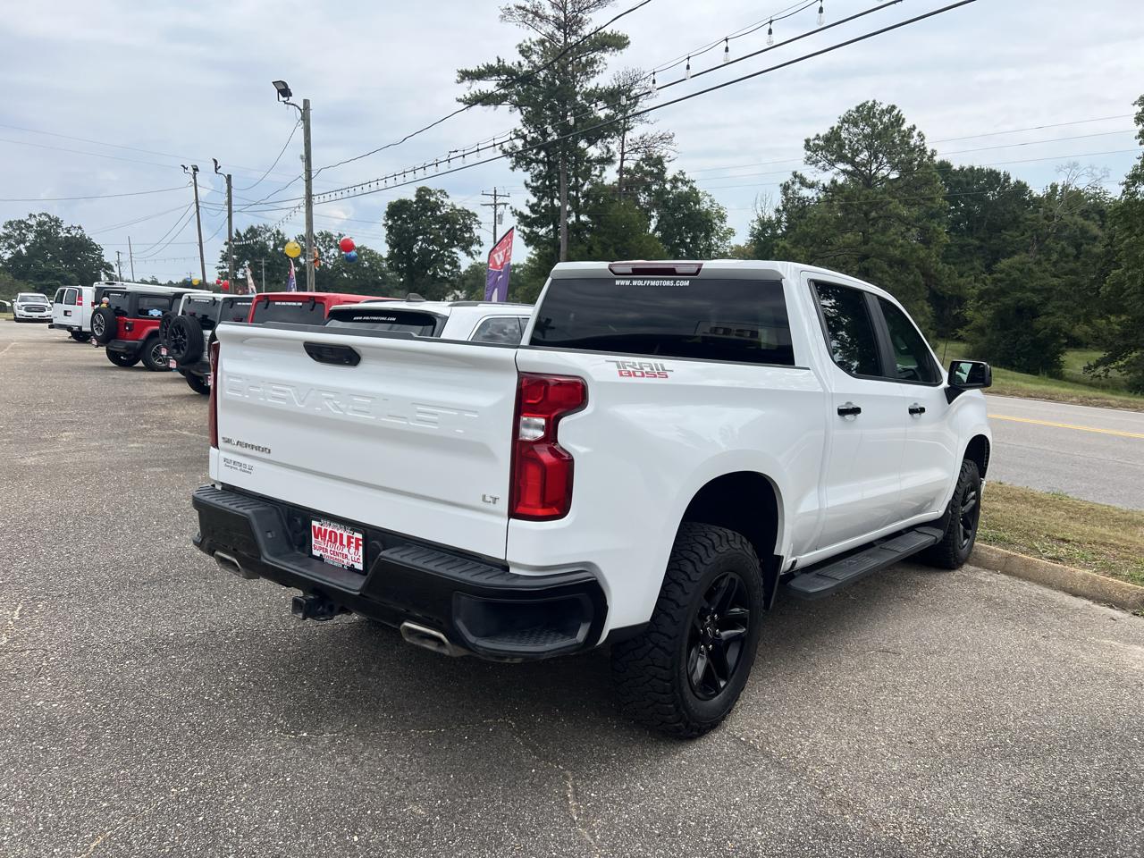 Chevrolet Silverado 1500 4WD Crew Cab 147" LT Trail Boss 2024