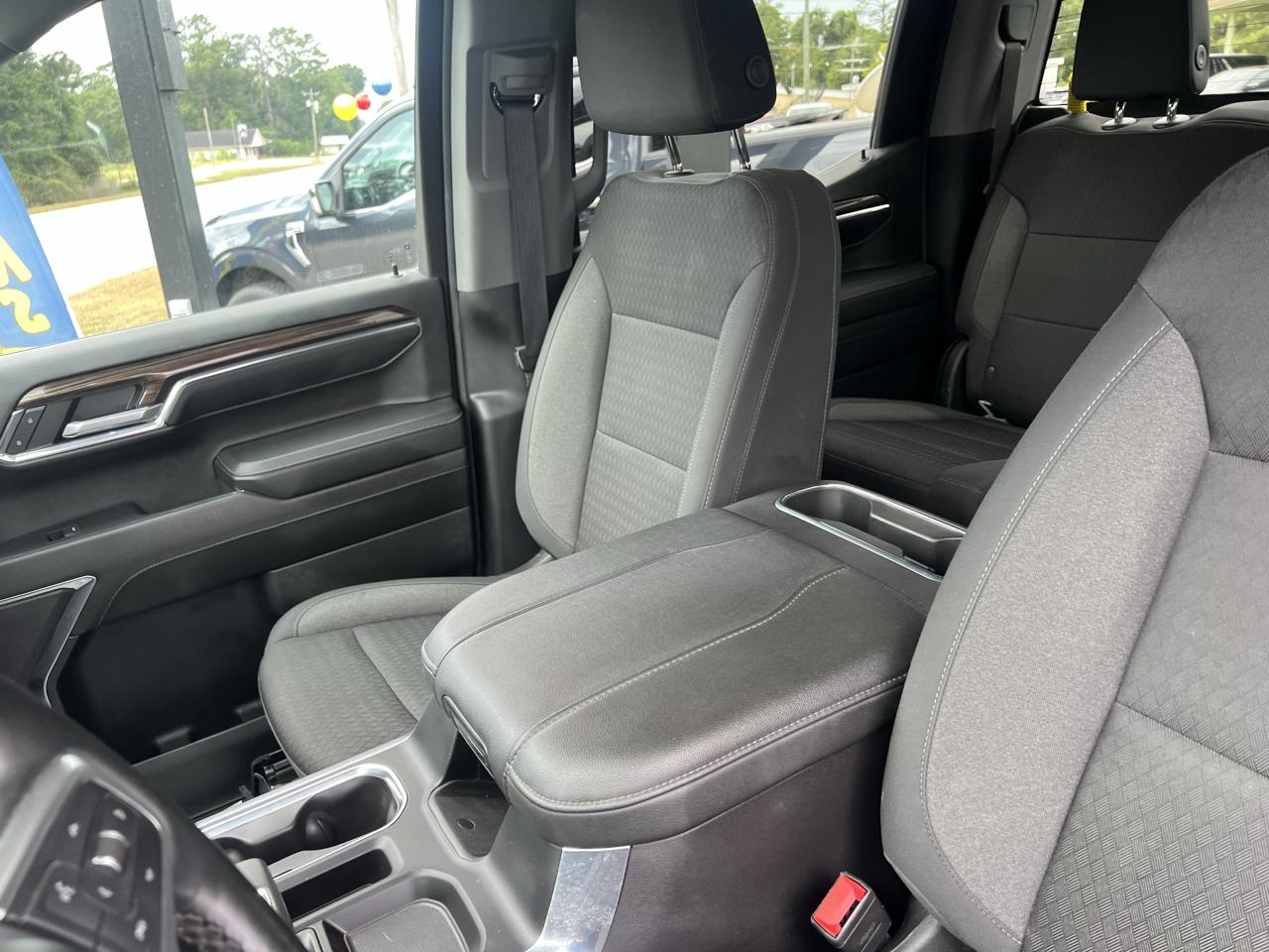 Chevrolet Silverado 1500 4WD Crew Cab 147" LT Trail Boss 2024