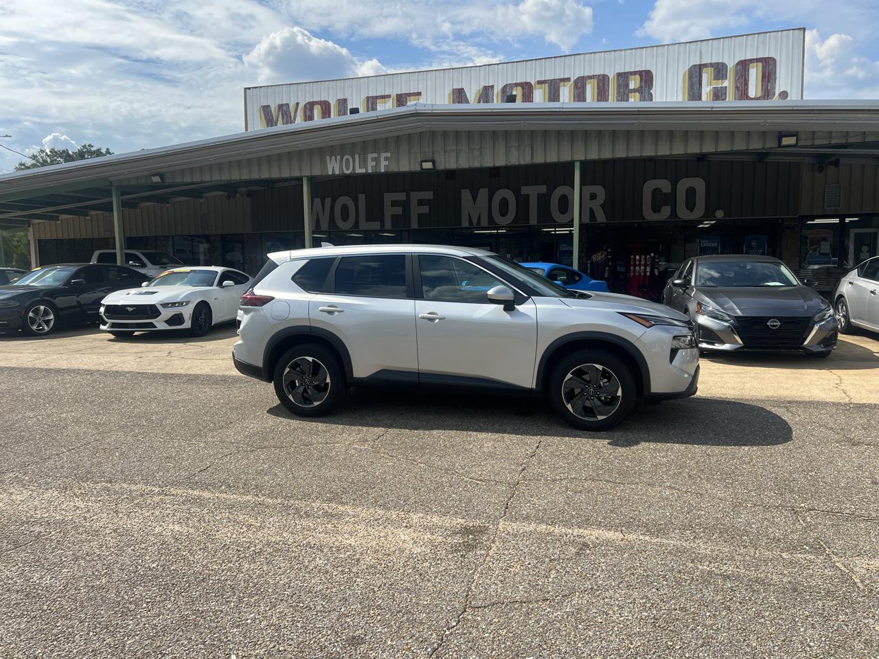 Nissan Rogue FWD SV 2024