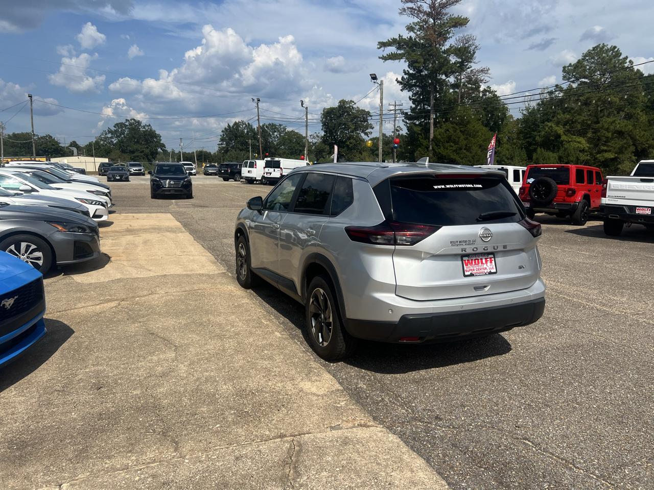 Nissan Rogue FWD SV 2024