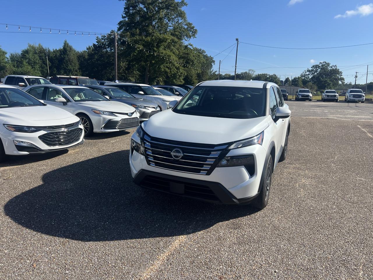 Nissan Rogue FWD SV 2025