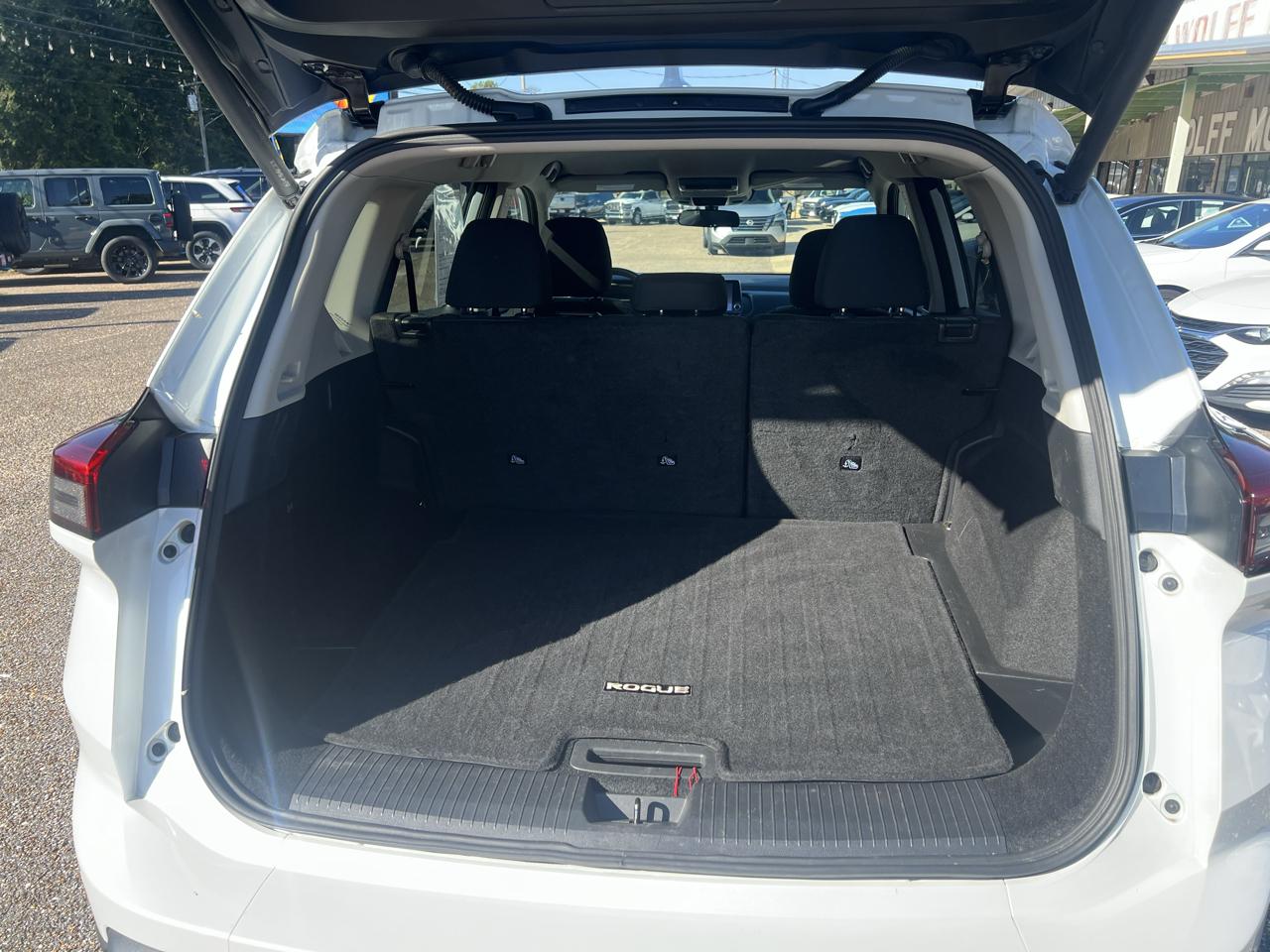 Nissan Rogue FWD SV 2025