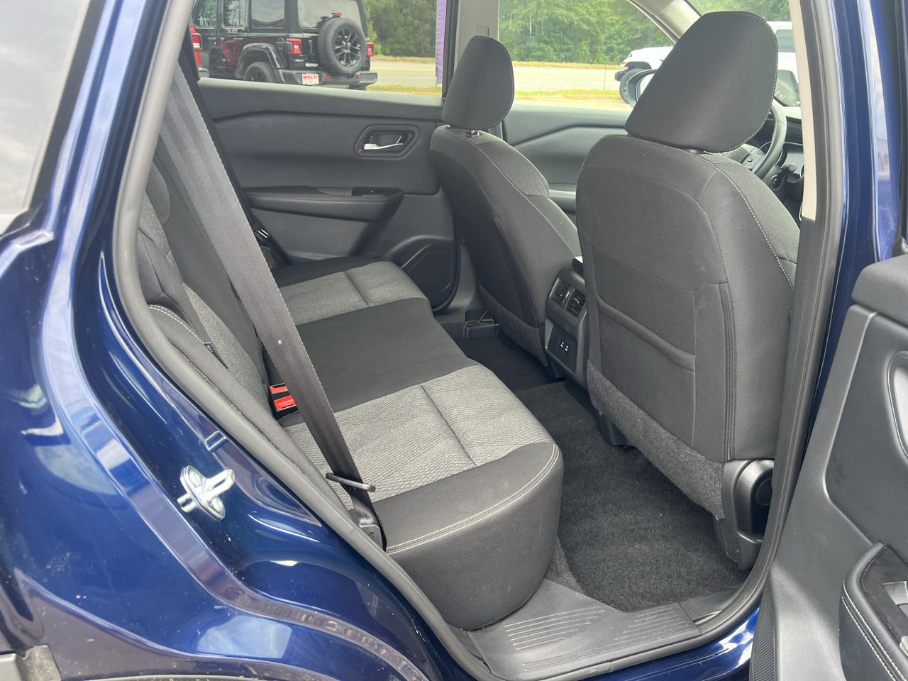 Nissan Rogue FWD SV 2025