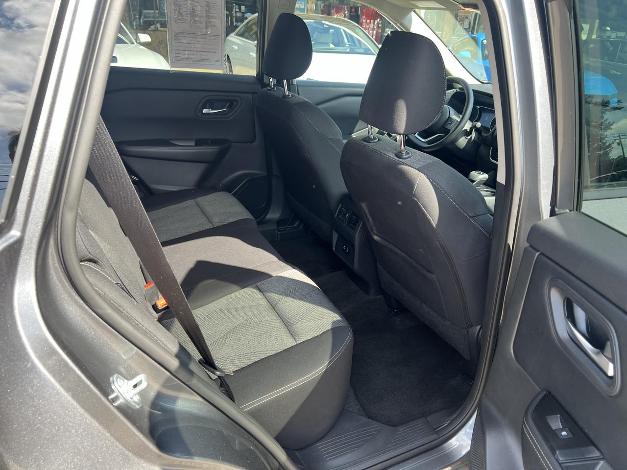 Nissan Rogue AWD SV 2024