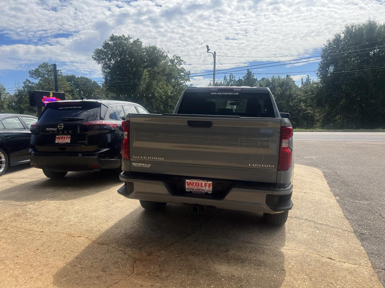 Chevrolet Silverado 1500 4WD Crew Cab 147" Custom 2025