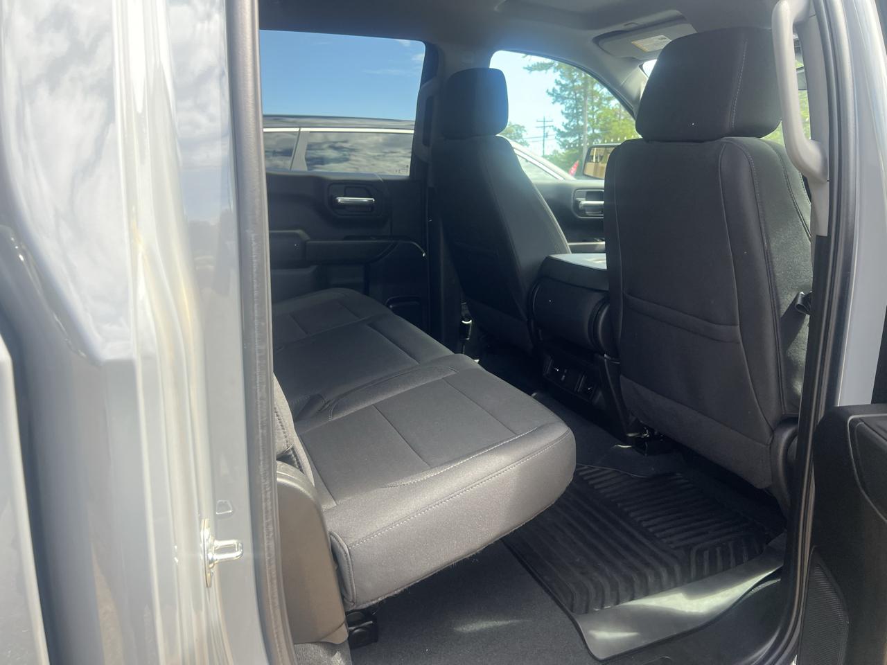 Chevrolet Silverado 1500 4WD Crew Cab 147" Custom 2025