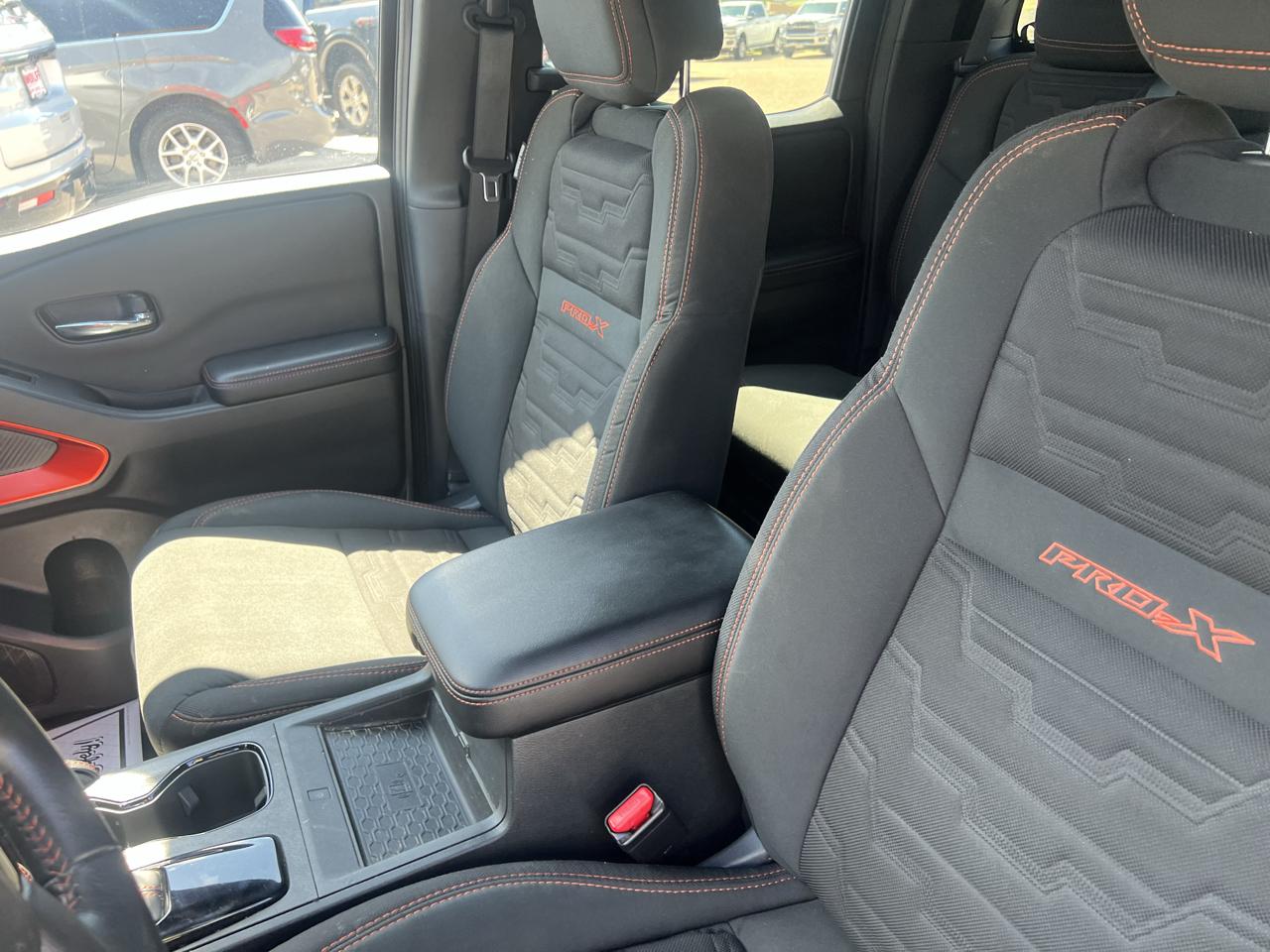 Nissan Frontier Crew Cab 4x2 PRO-X 2025