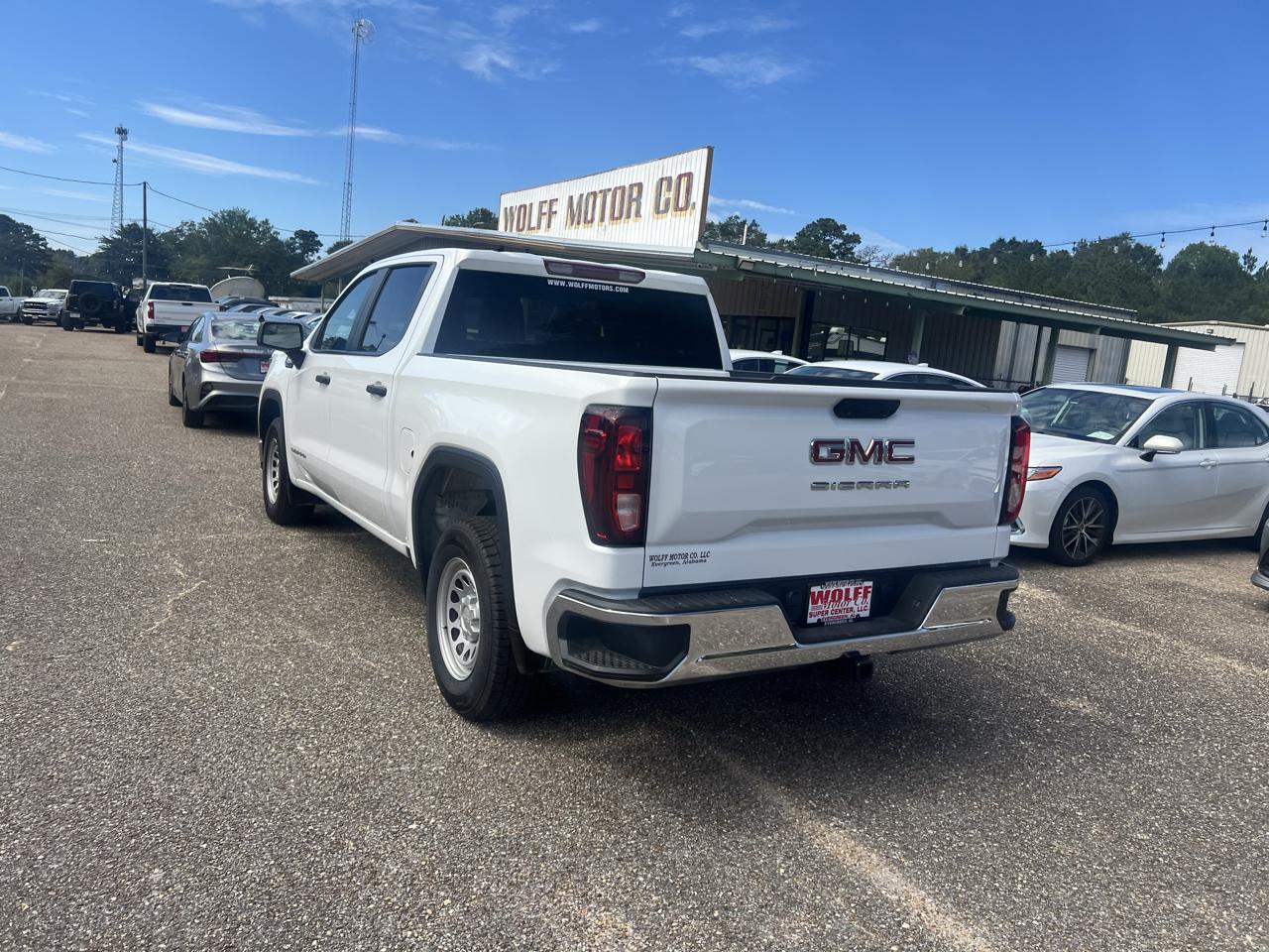 GMC Sierra 1500 2WD Crew Cab 147" Pro 2025
