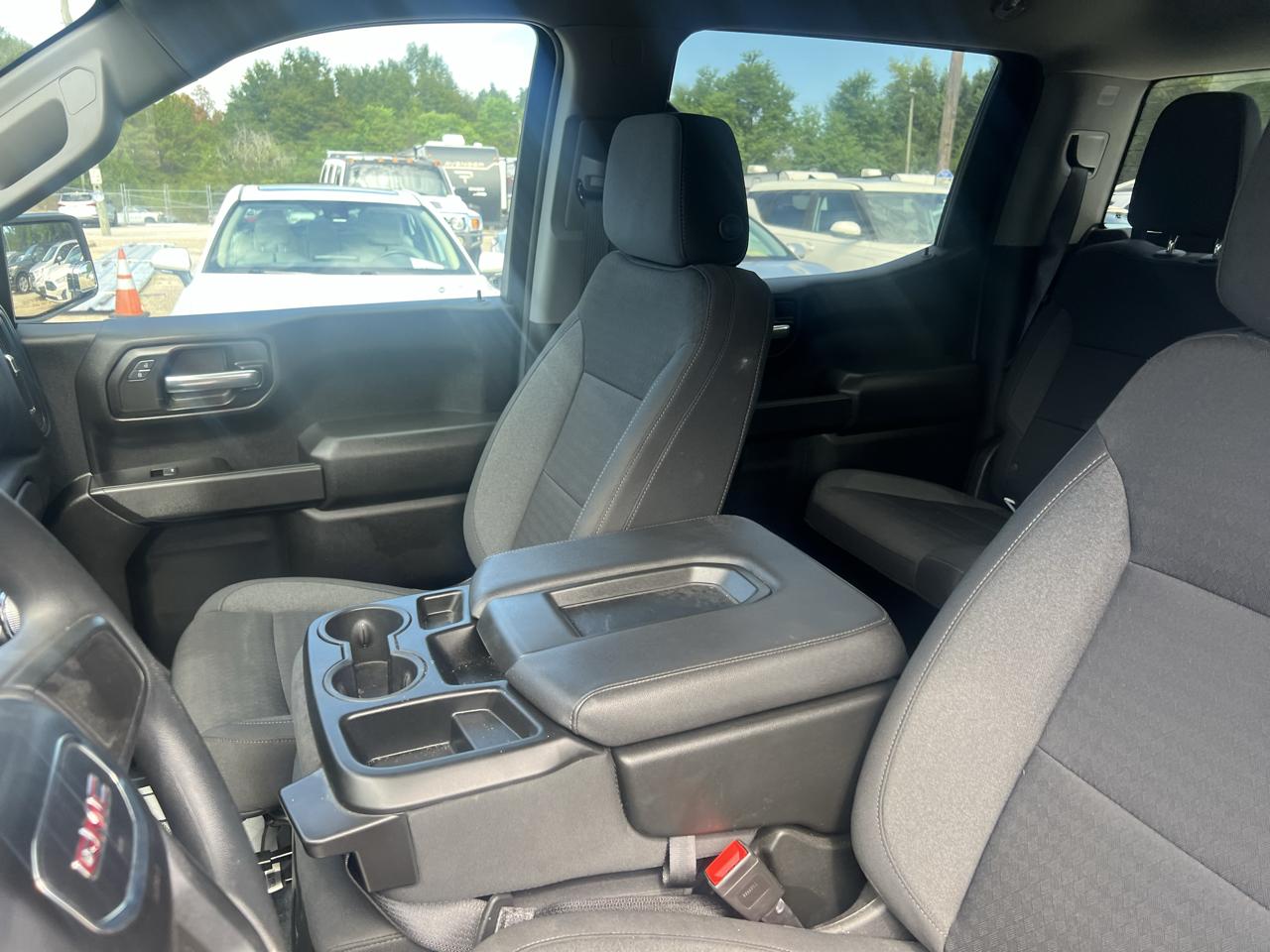 GMC Sierra 1500 2WD Crew Cab 147" Pro 2025