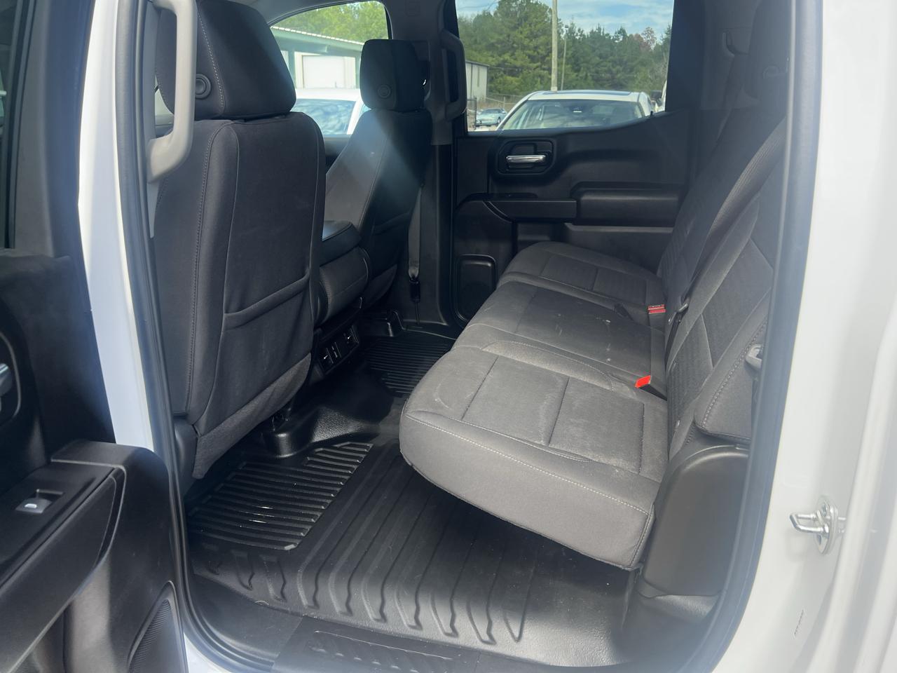 GMC Sierra 1500 2WD Crew Cab 147" Pro 2025