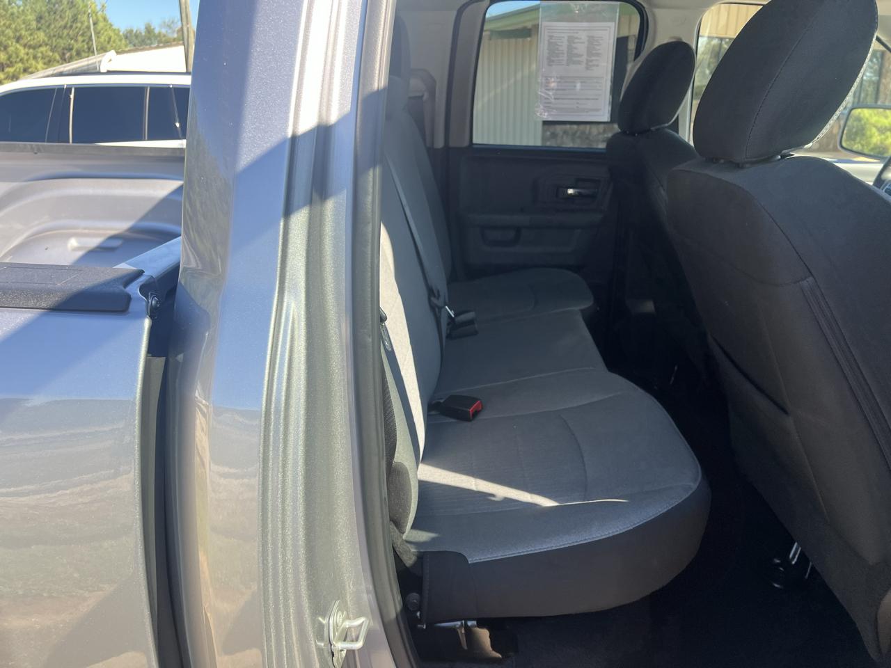 RAM 1500 Classic SLT 4x2 Quad Cab 6'4" Box 2024
