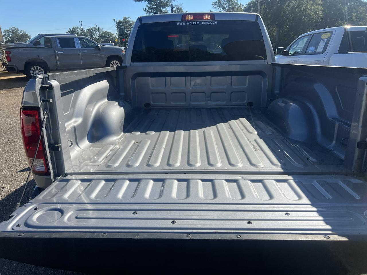 RAM 1500 Classic SLT 4x2 Quad Cab 6'4" Box 2024