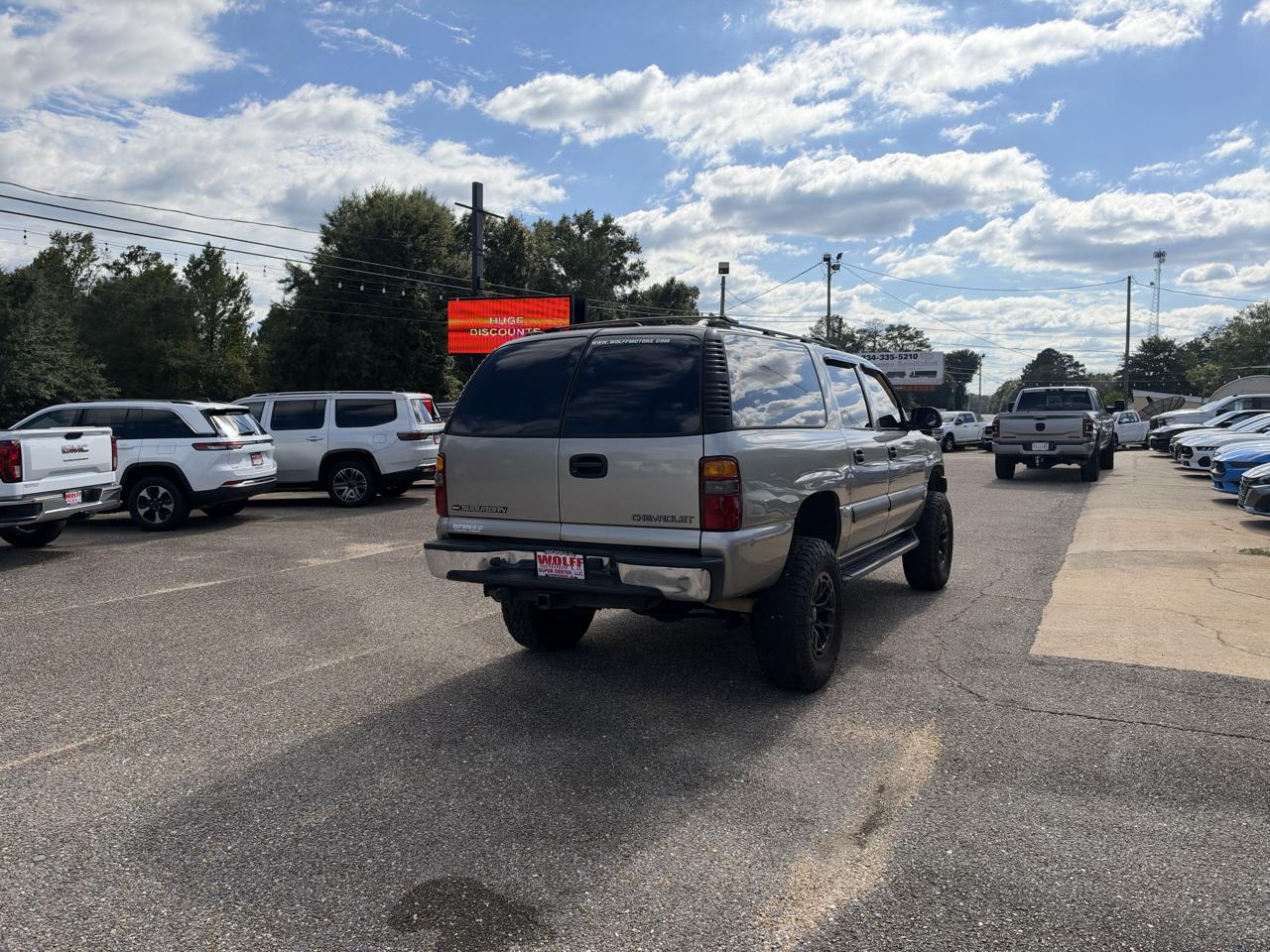 Chevrolet Suburban 4dr 1500 4WD LS 2002