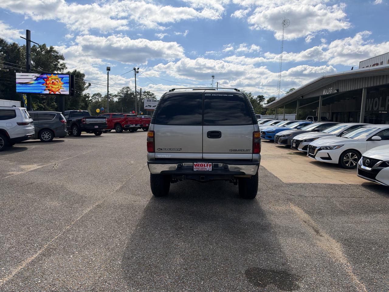 Chevrolet Suburban 4dr 1500 4WD LS 2002