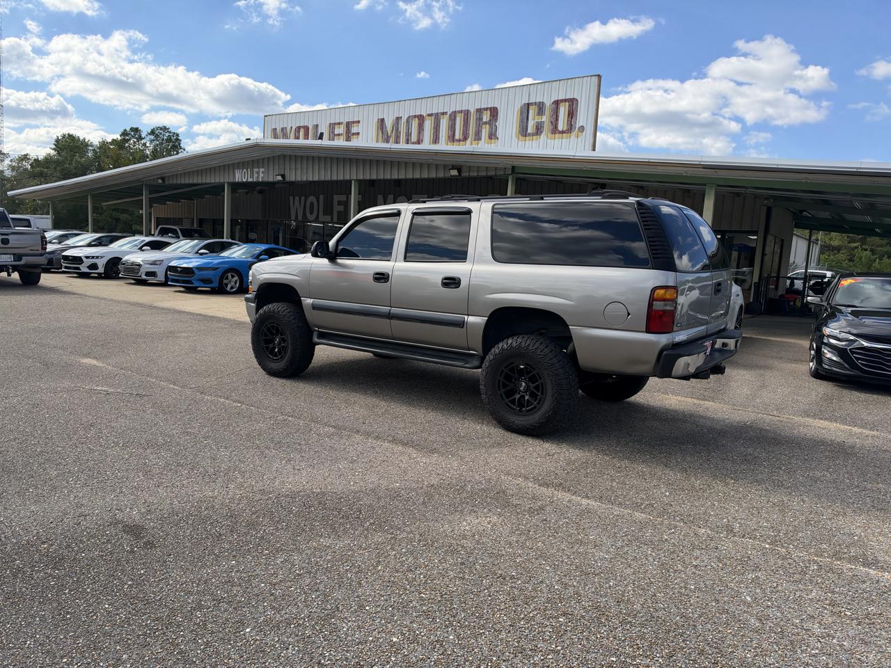 Chevrolet Suburban 4dr 1500 4WD LS 2002