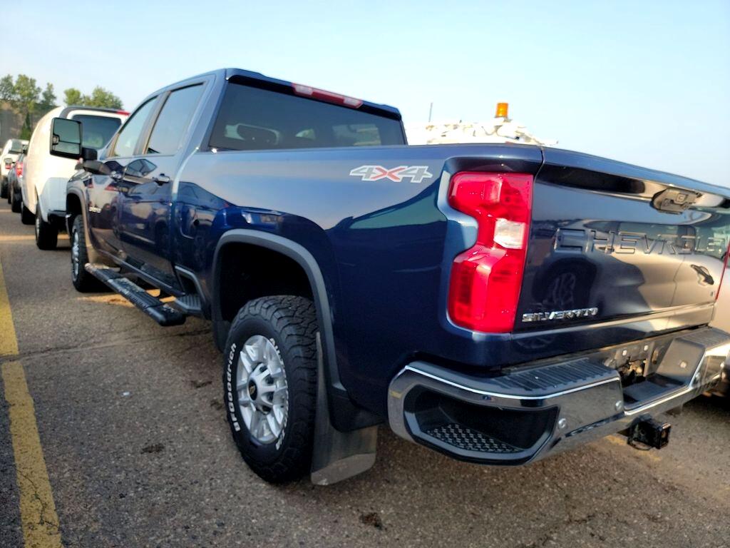 2021 Chevrolet Silverado 2500HD LT photo 4