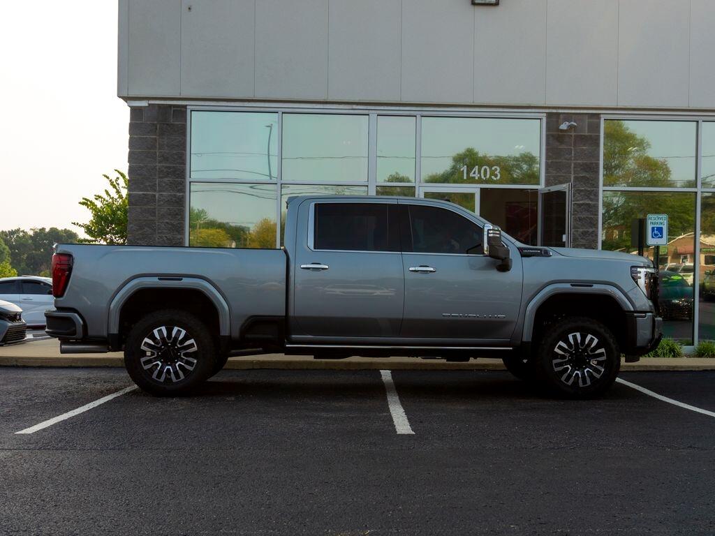 2025 Gmc Sierra 2500 HD Denali Ultimate photo 2