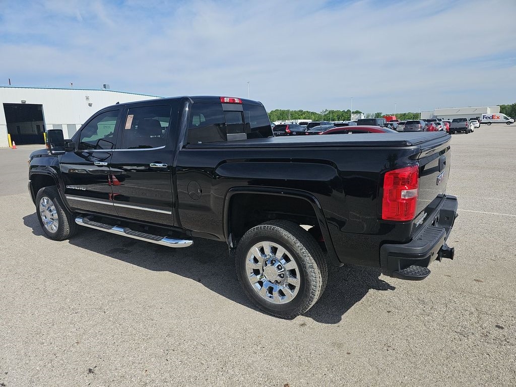2019 Gmc Sierra HD Denali photo 4