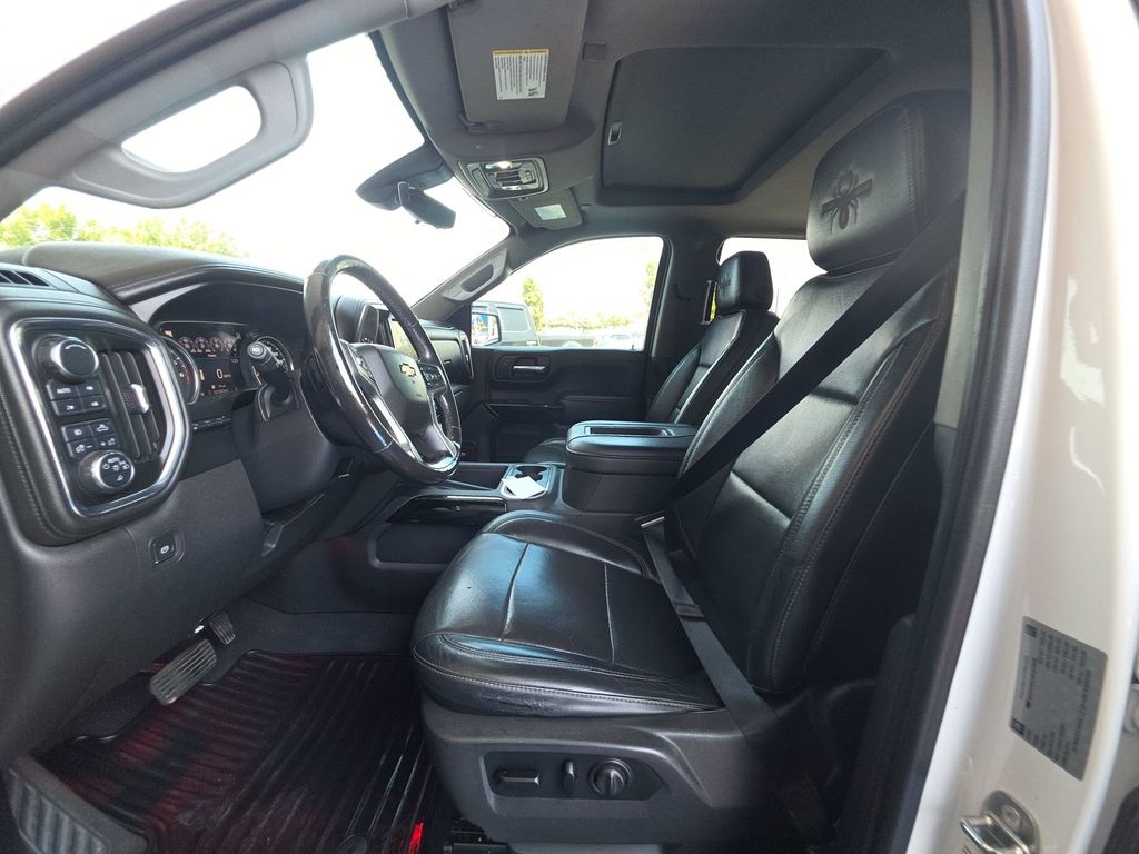2019 Chevrolet Silverado 1500 LTZ photo 3