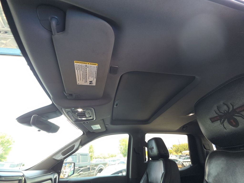 2019 Chevrolet Silverado 1500 LTZ photo 4