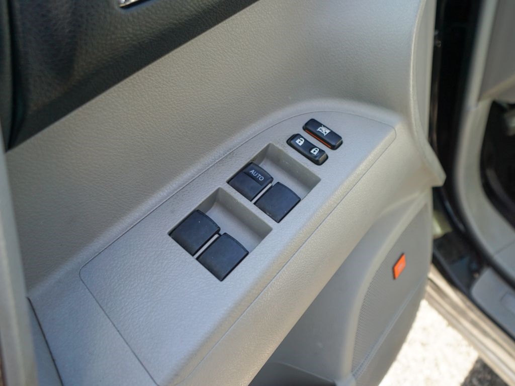 Toyota Highlander  2013