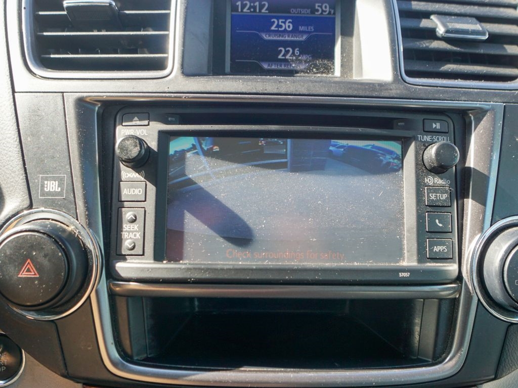 Toyota Highlander  2013