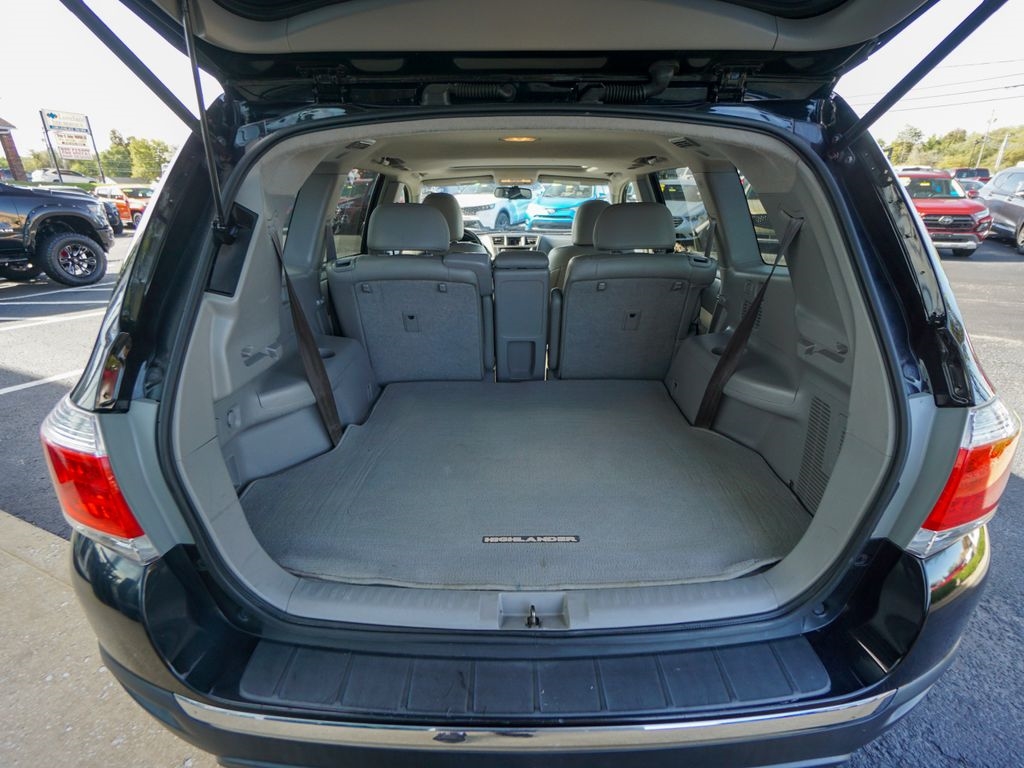 Toyota Highlander  2013