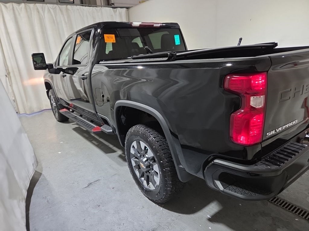 2024 Chevrolet Silverado 2500HD Custom photo 4