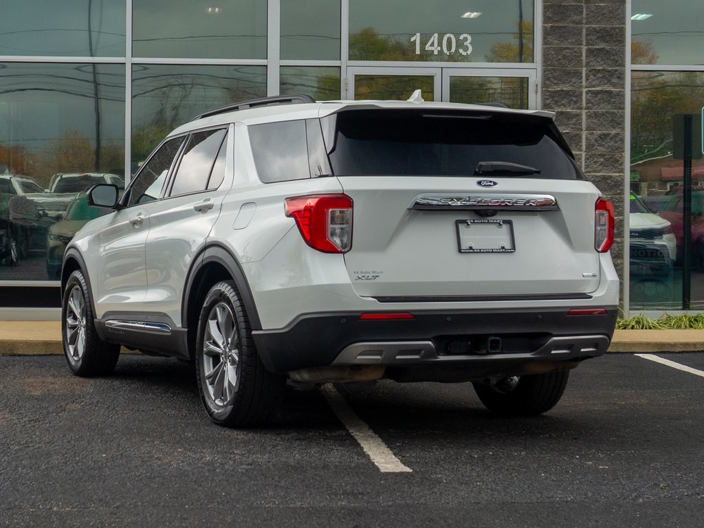 2020 Ford Explorer XLT photo 4
