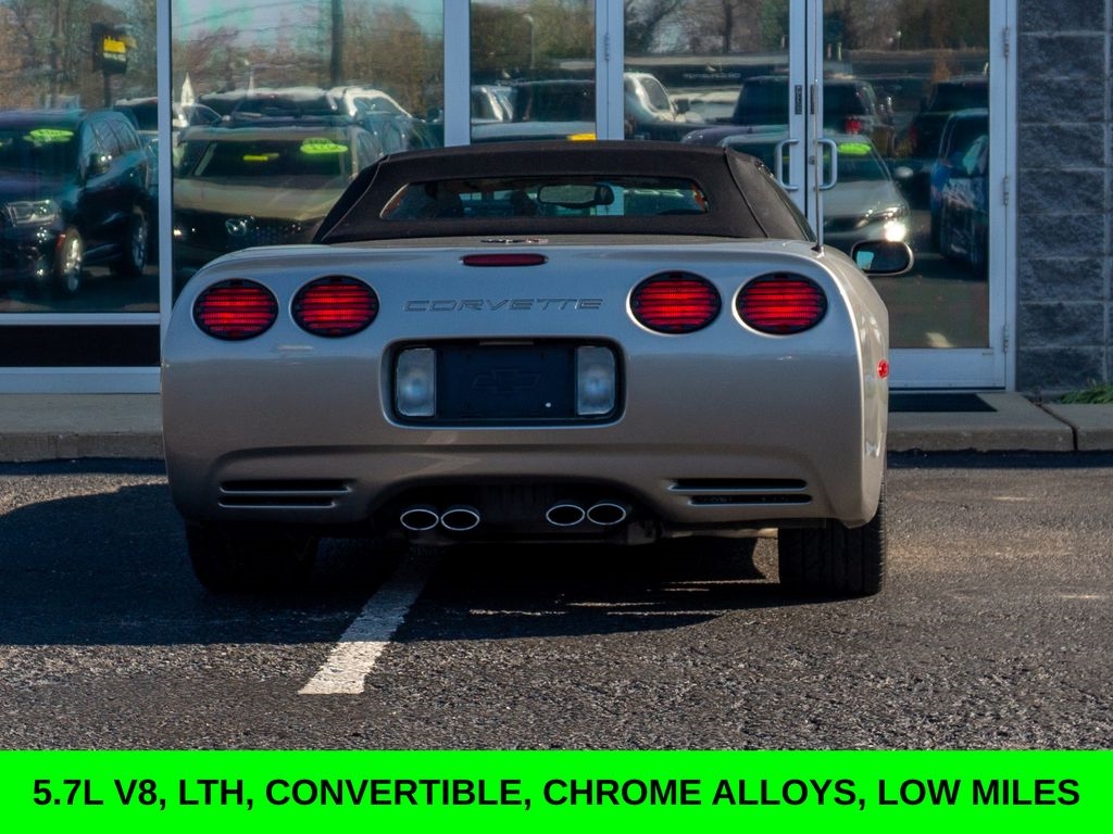 Chevrolet Corvette  2002