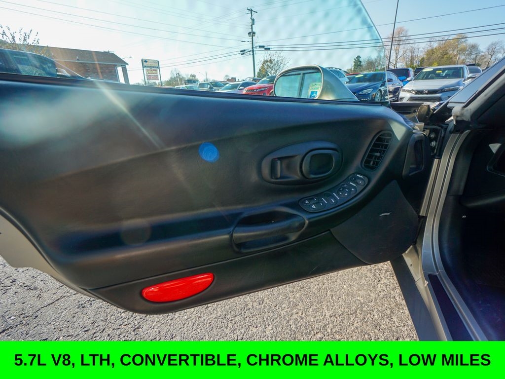 Chevrolet Corvette  2002