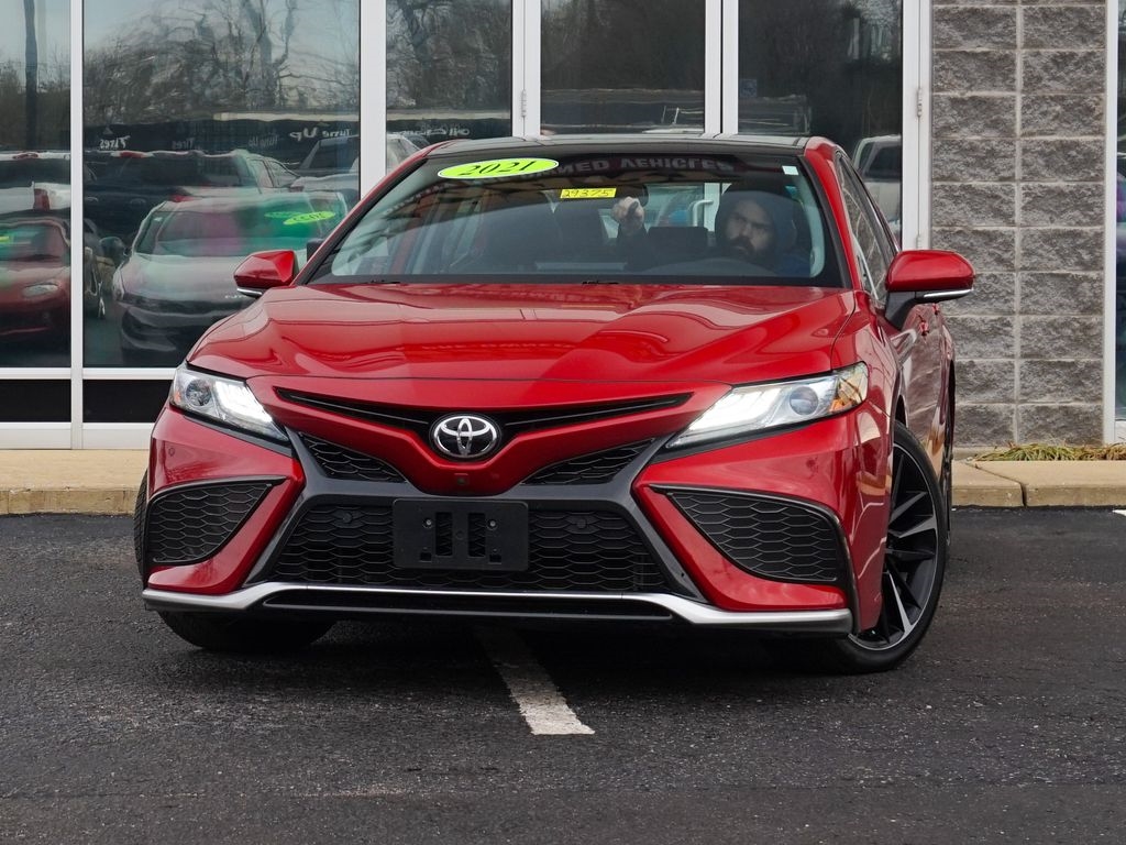 Toyota Camry  2021